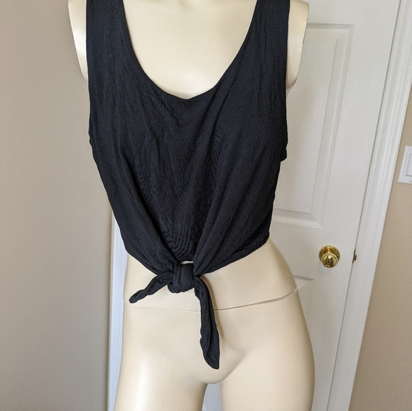 Aritzia Babaton Jeronimo Tank top - Picture 5 of 9